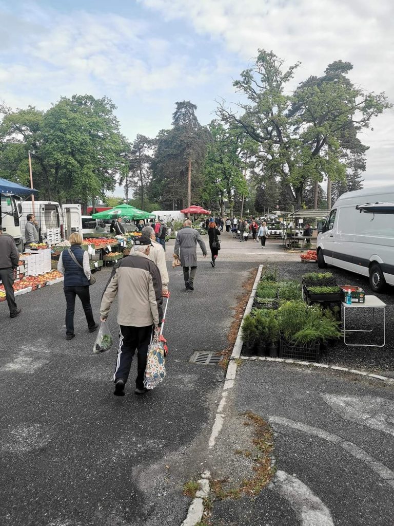 TEZENSKI KRAMARSKI SEJEM ODSLEJ OB SOBOTAH IN NEDELJAH